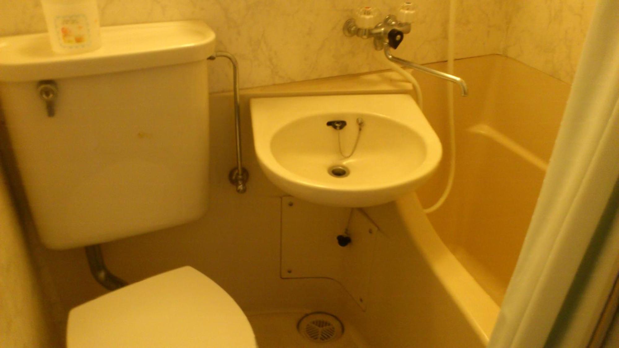 Business Hotel Motonakano Tomakomai Bagian luar foto