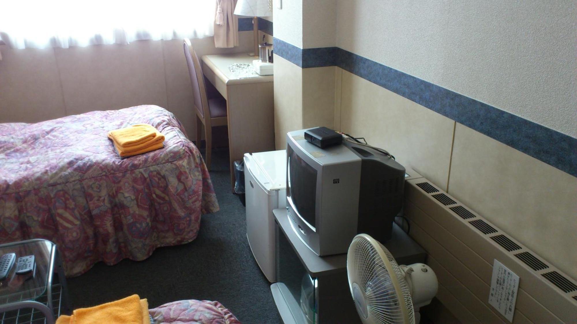Business Hotel Motonakano Tomakomai Bagian luar foto